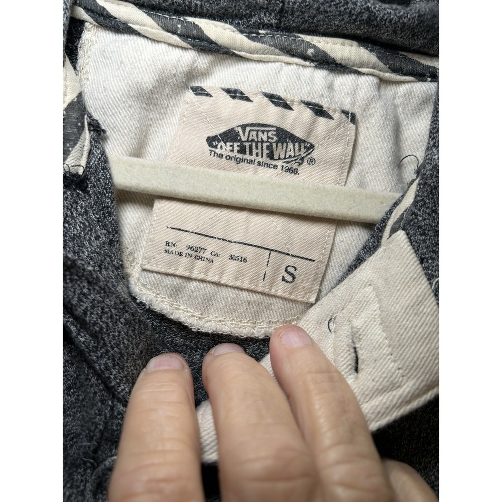 Vans Off The Wall Grey Lightweight Hoodie Unisex Sz Small Front Pocket 3 Button - Picture 5 of 6